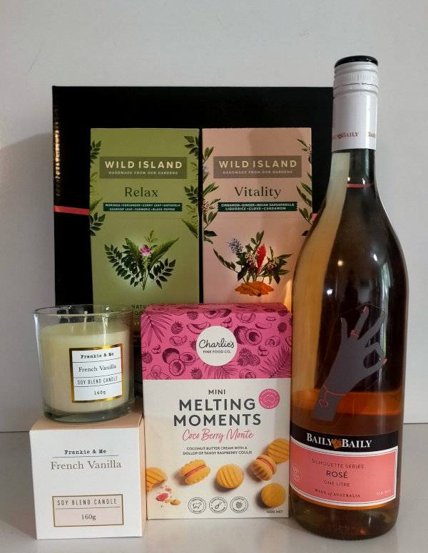 rosé treats for her gift pack